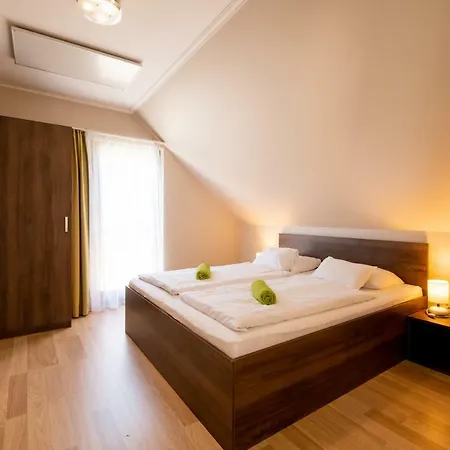 Dunazug Apartmanhaz Apartment