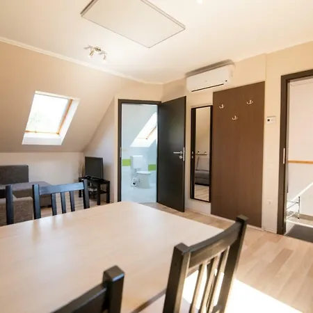 Dunazug Apartmanhaz Apartment
